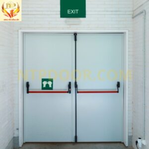 Cửa đi thoát hiểm 2 cánh lối cầu thang